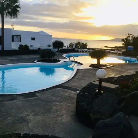 Stunning 2 Bedroom Seafront * Puerto del Carmen (Lanzarote)