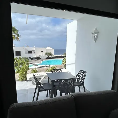 Stunning 2 Bedroom Seafront * Puerto del Carmen (Lanzarote)