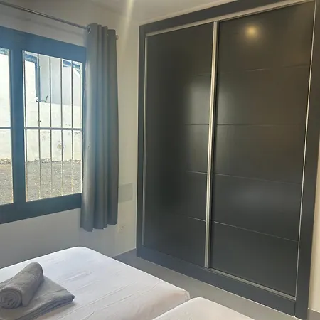 Stunning 2 Bedroom Seafront *
